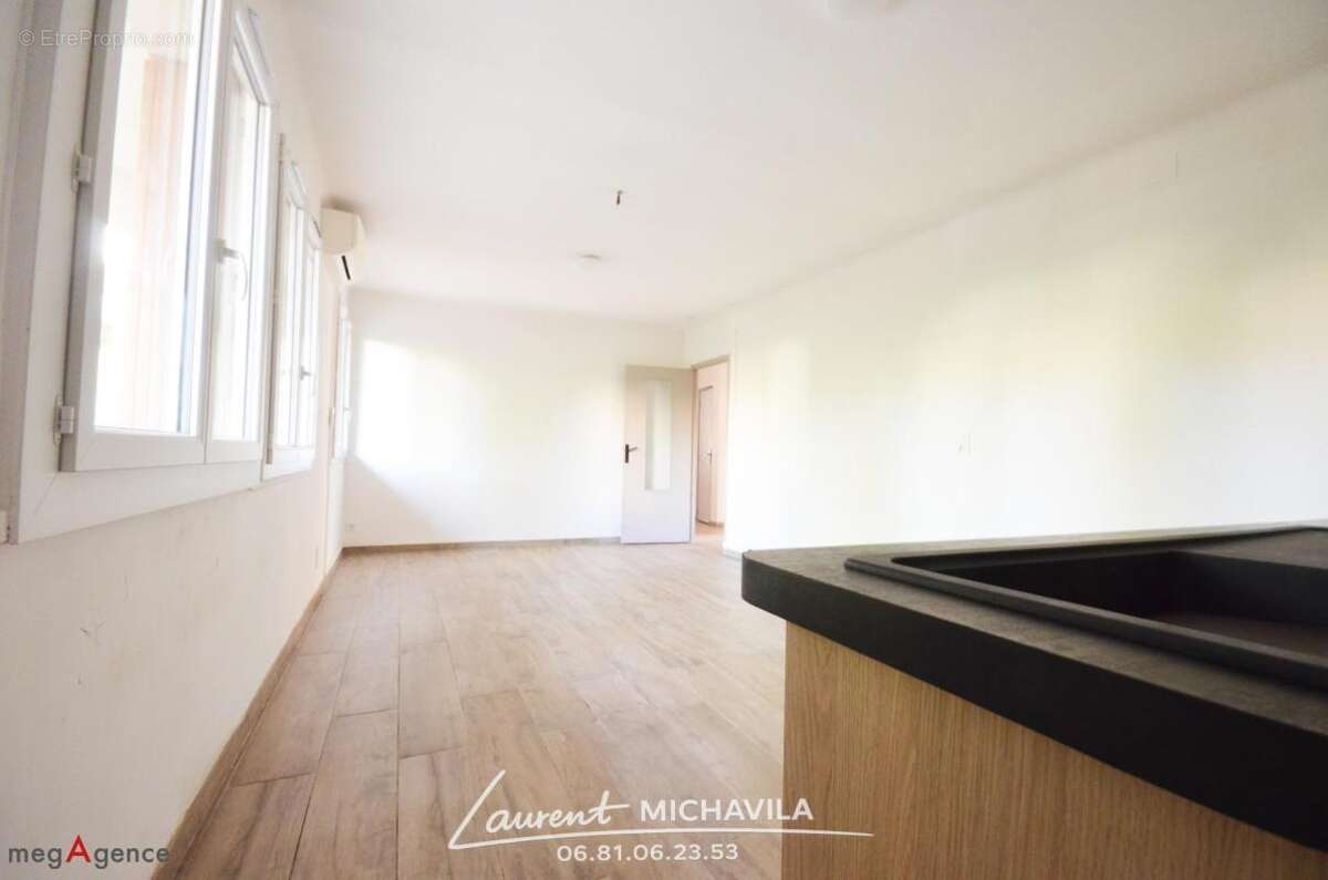 Bel appartement t3 60m² refait a neuf– rdc– résidence sécurisée – 149 900 € - photo 3