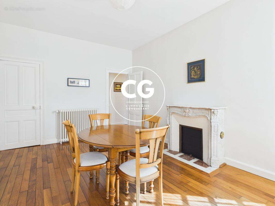 Quartier Château, Bagnoles de l'Orne : villa de style anglo-normand sur parc clos de 1290 m² - photo 6