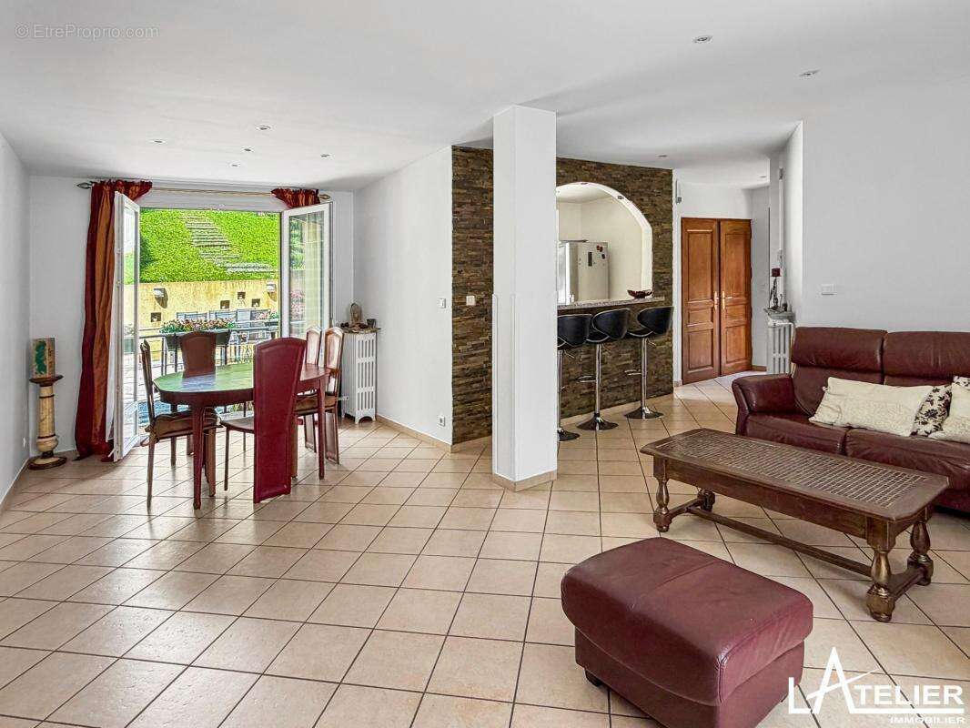 Maison à MAREIL-MARLY