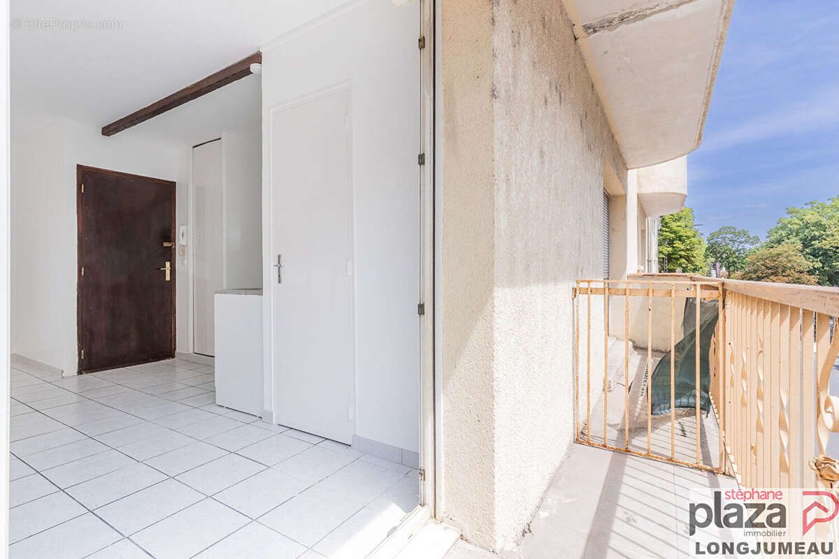 STUDIO avec terrasse de 24m² Longjumeau 30 m2 - photo 9