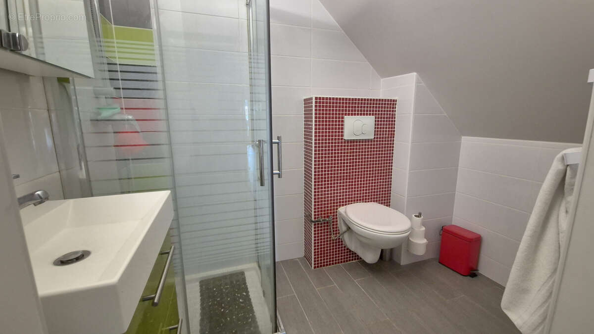 Maison à SAINTE-GEMME-MORONVAL