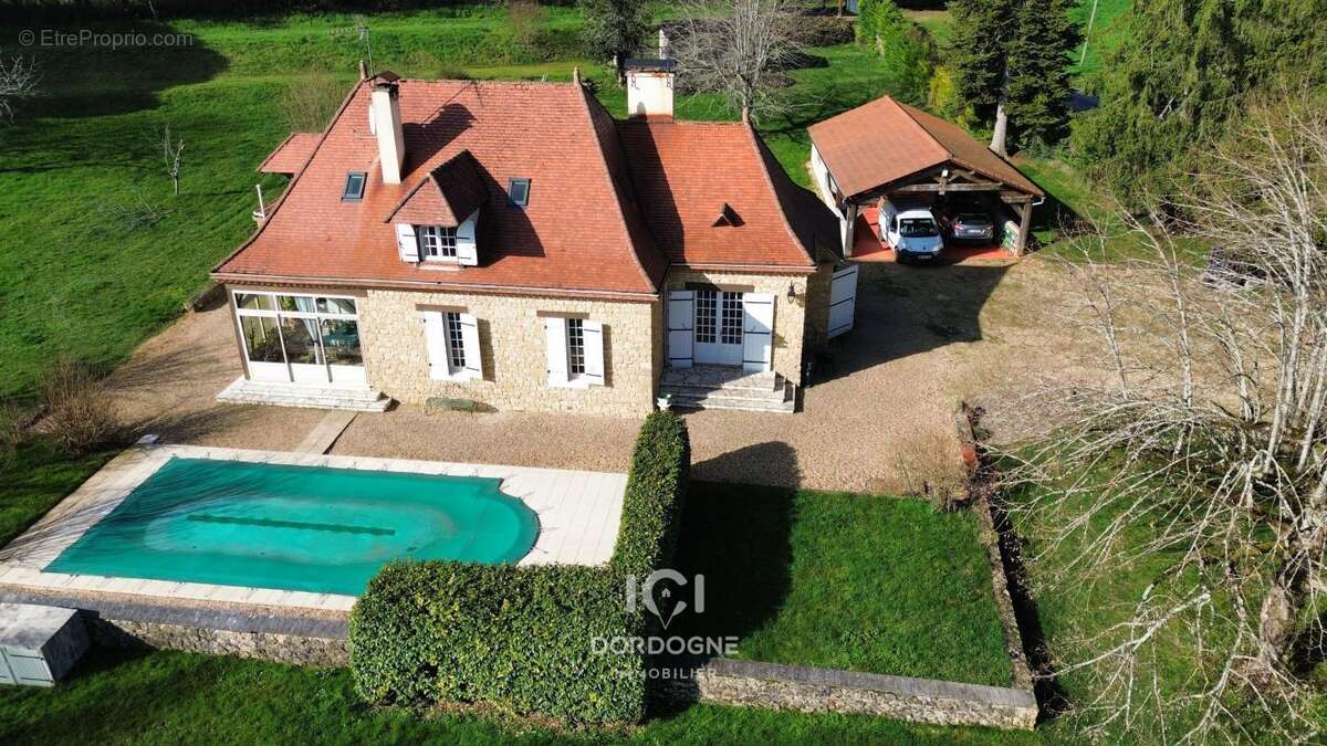 Maison à VILLAMBLARD