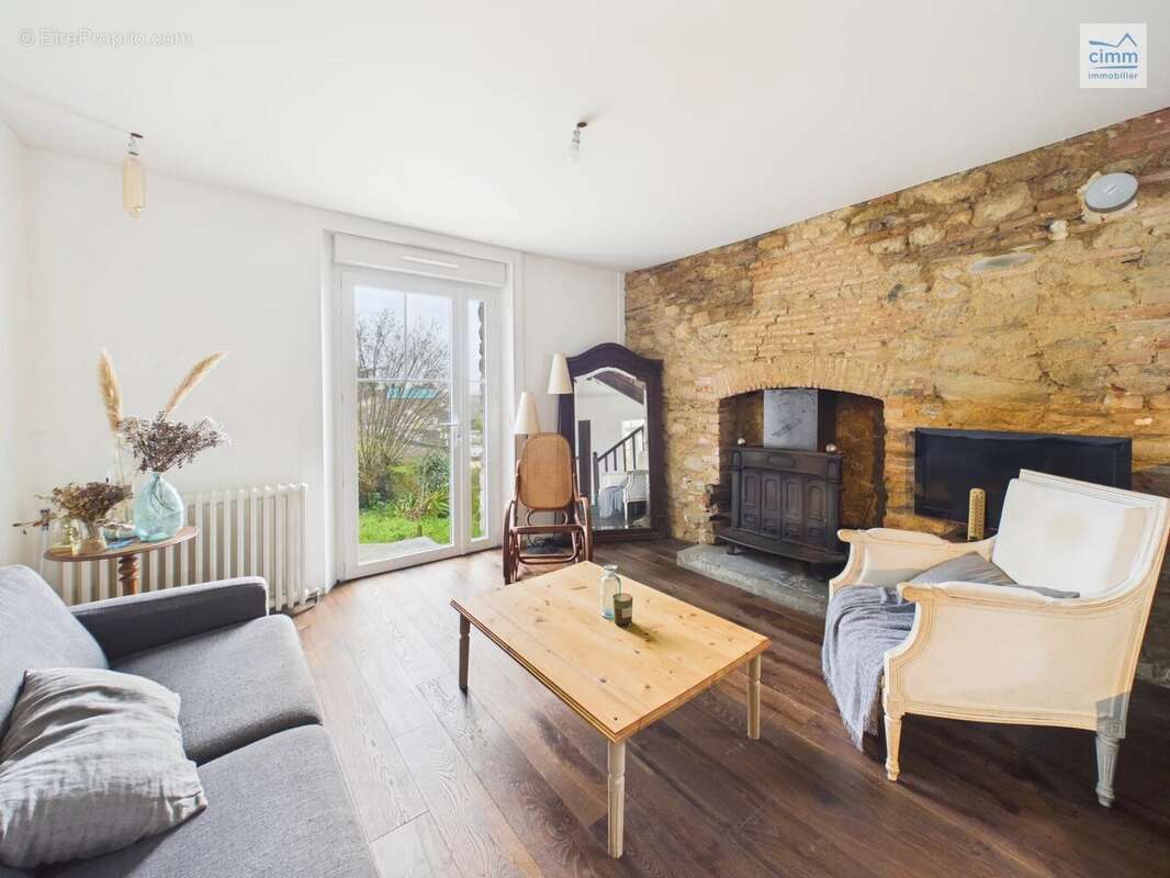 Maison à LES BRULAIS