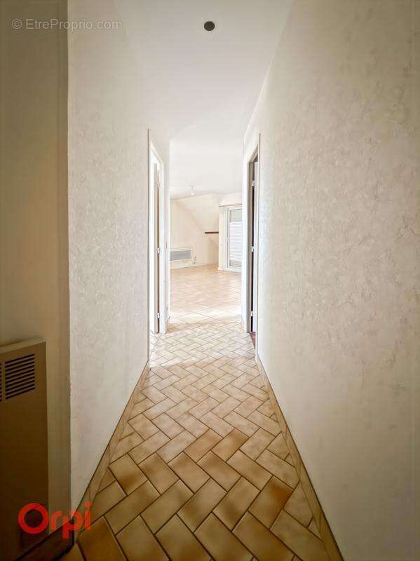 Appartement À Vendre - photo 8