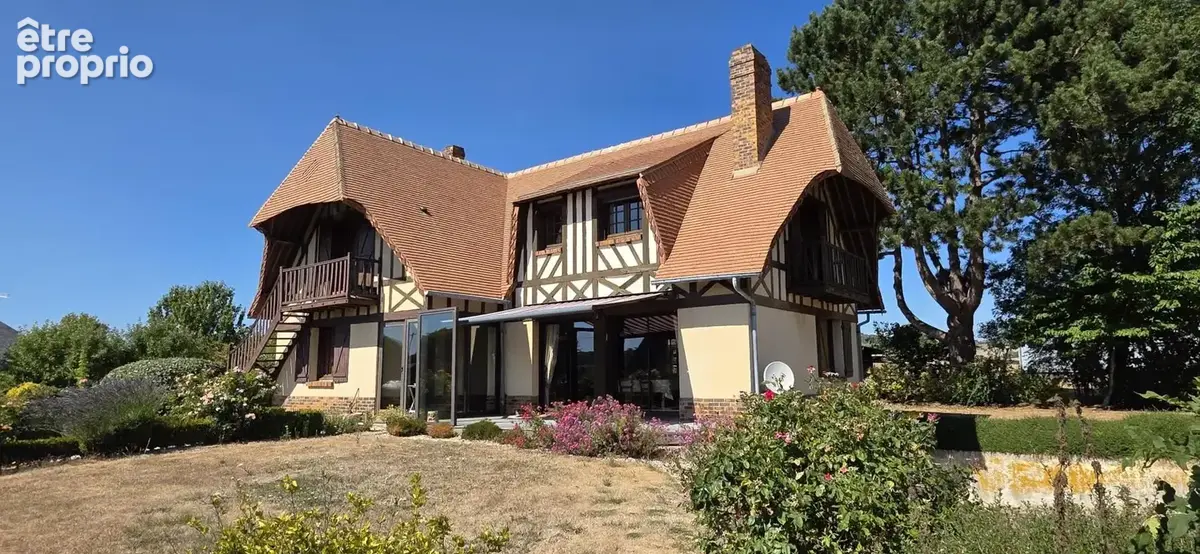 Maison à SAINT-VAAST-D'EQUIQUEVILLE