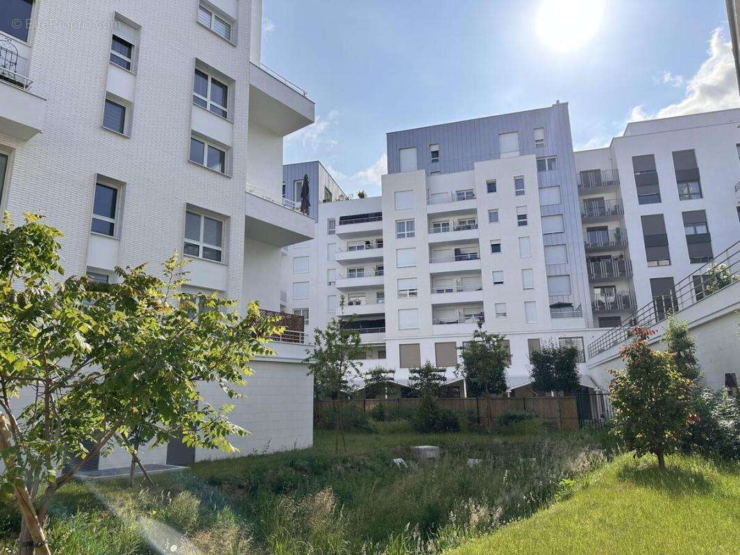 Appartement à COLOMBES