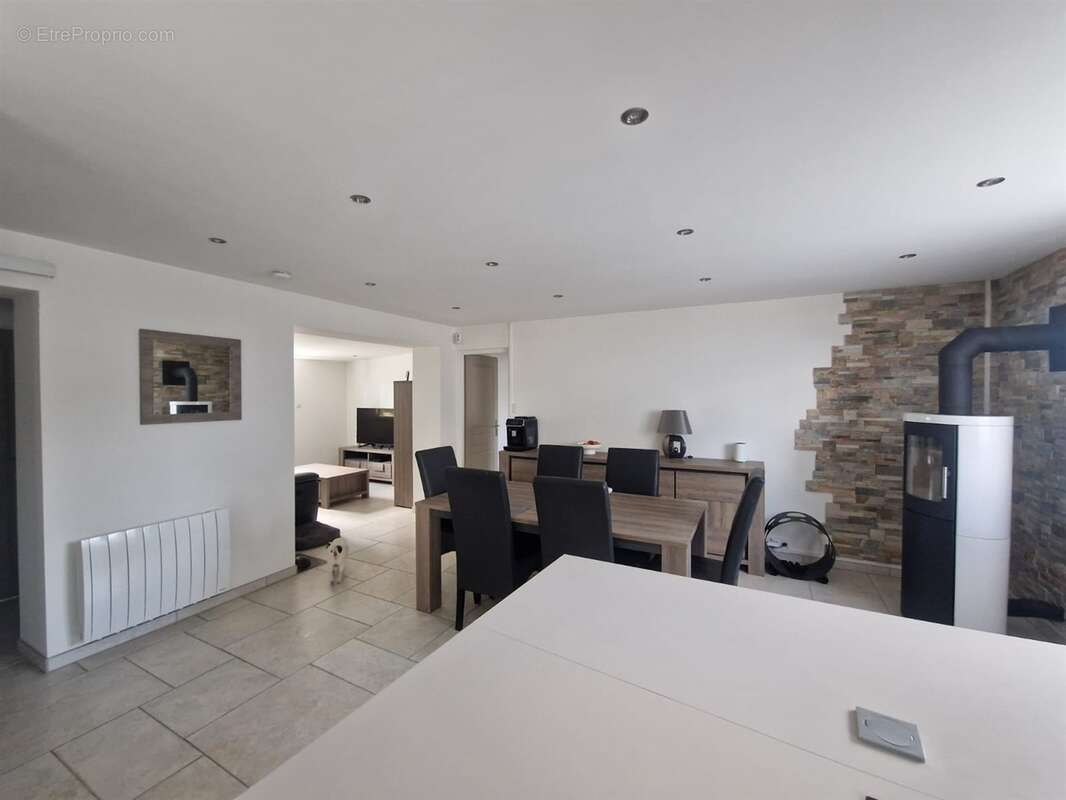 Maison à NONANCOURT