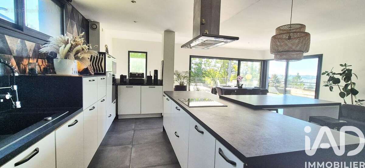 Photo 5 - Maison à SAINT-ETIENNE