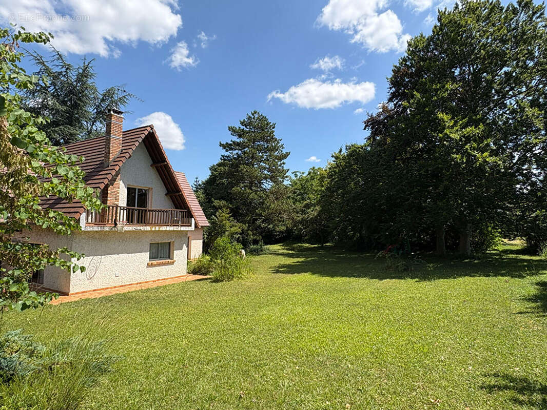 Maison à MAREIL-SUR-MAULDRE