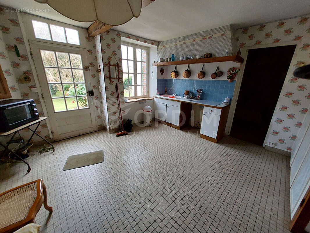 Maison à CHAUMOT