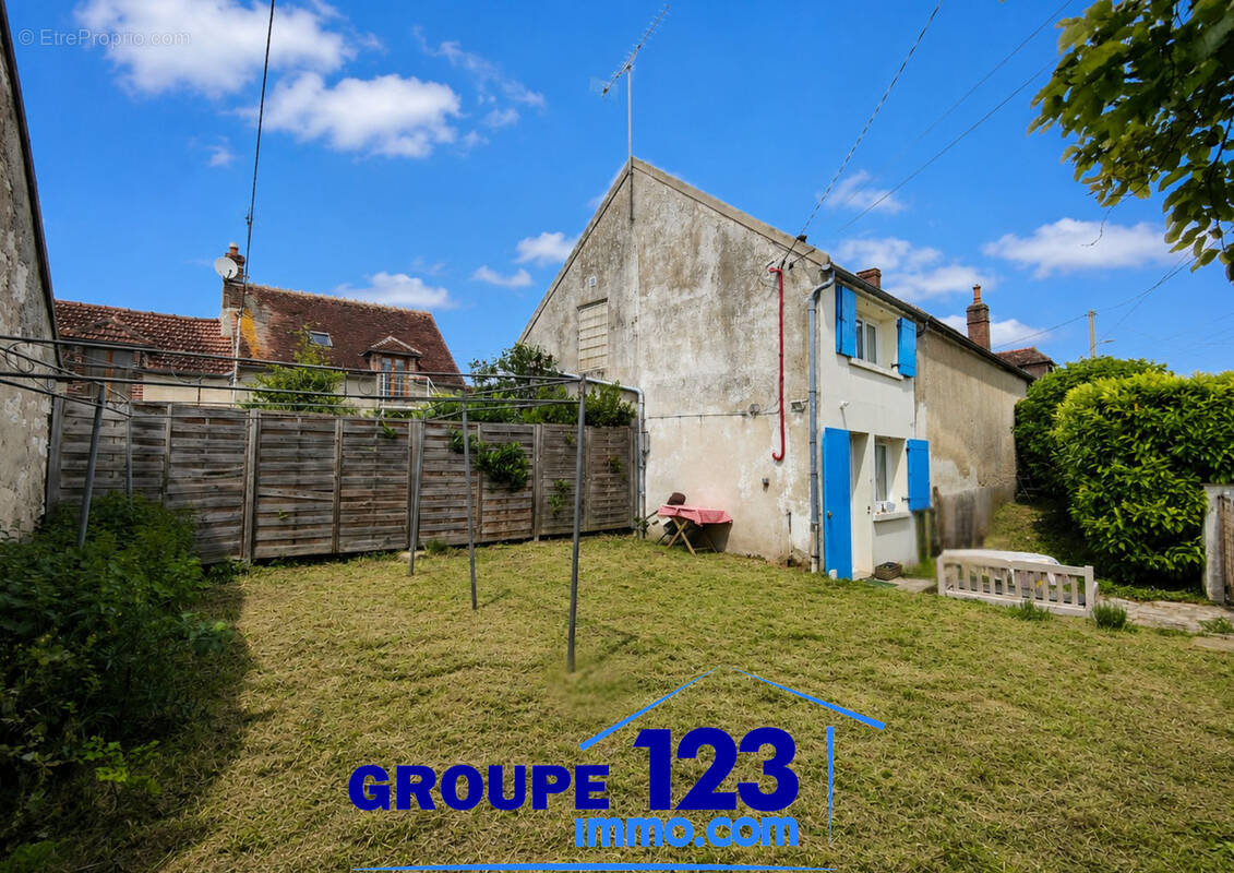 Maison à MIGENNES