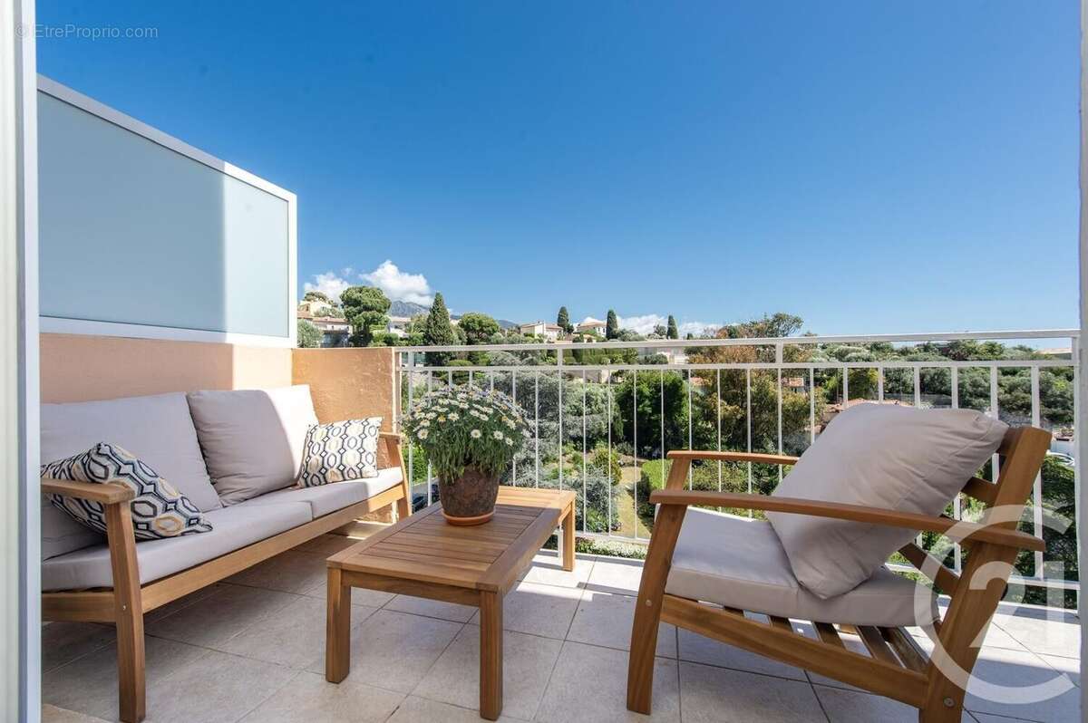 Appartement à ROQUEBRUNE-CAP-MARTIN