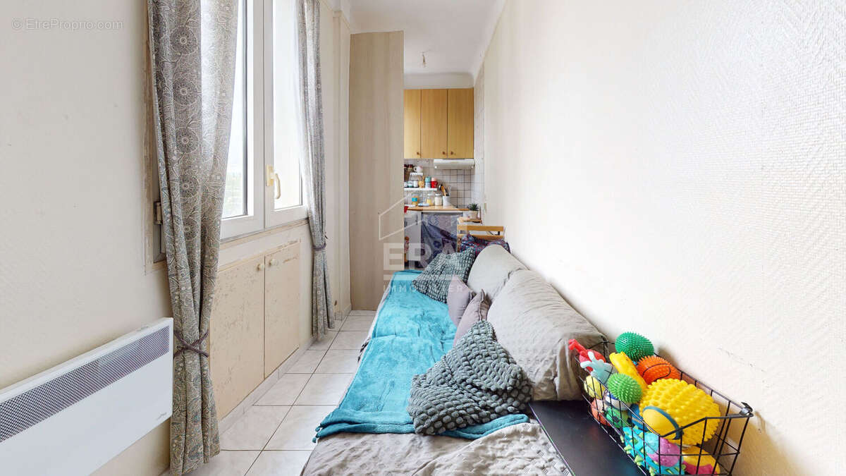 Appartement à PARIS-20E