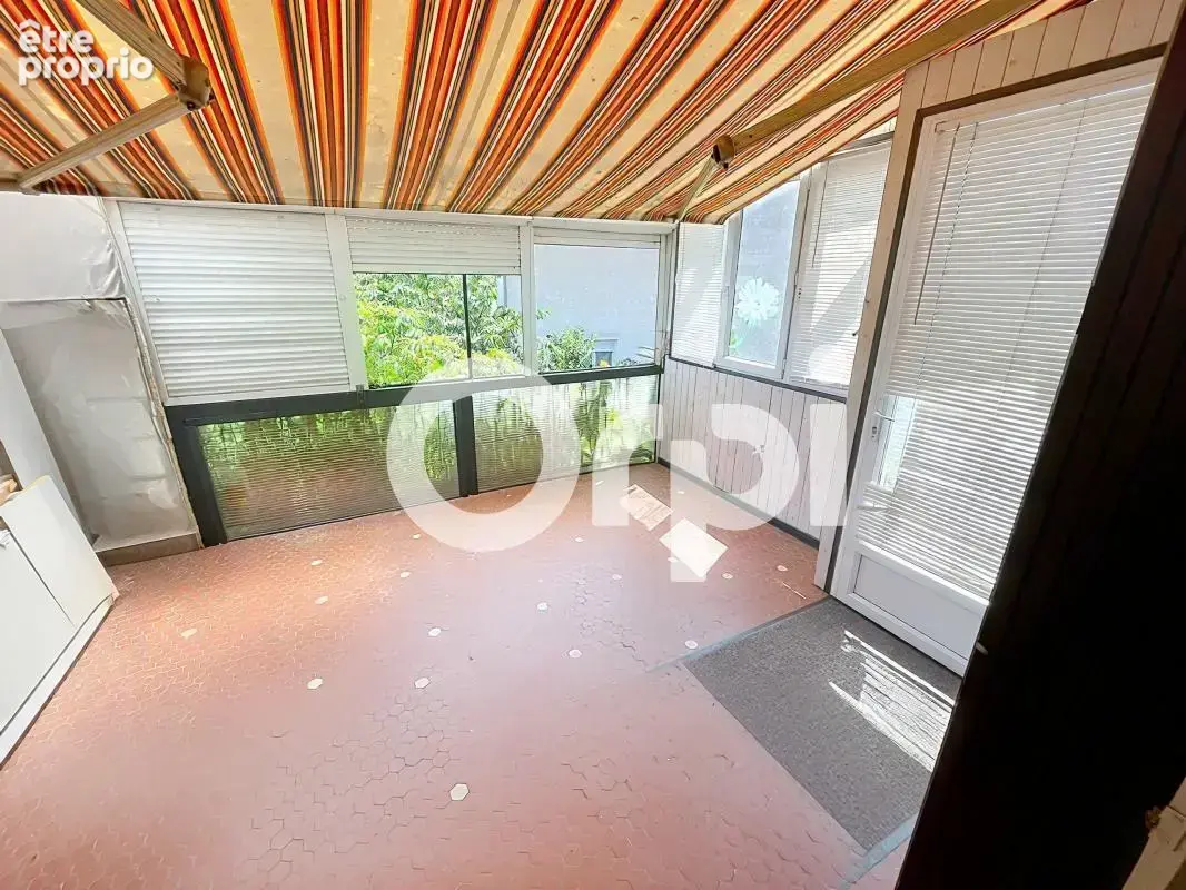 Maison en pierres a renover secteur ouest - photo 4
