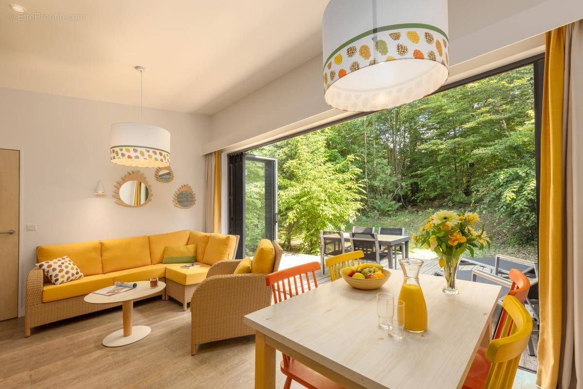 Appartement à CHAMOUILLE