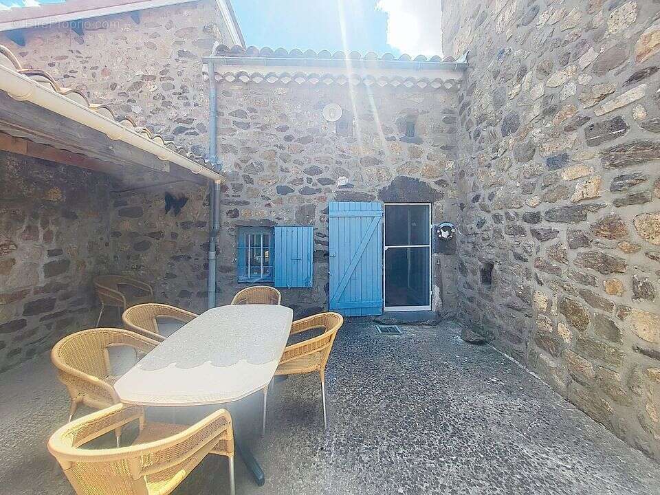 Maison à SAINT-BARTHELEMY-LE-PLAIN