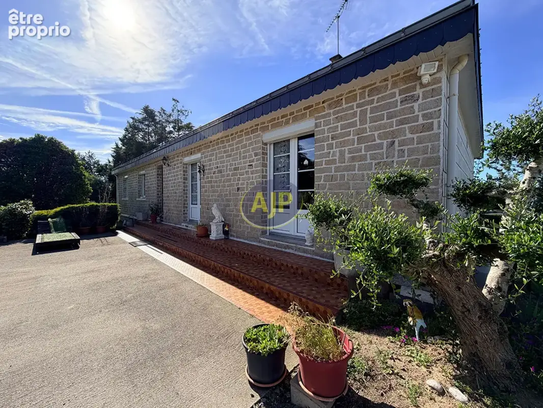 Maison - 6 pieces - 1500m² terrain - photo 1