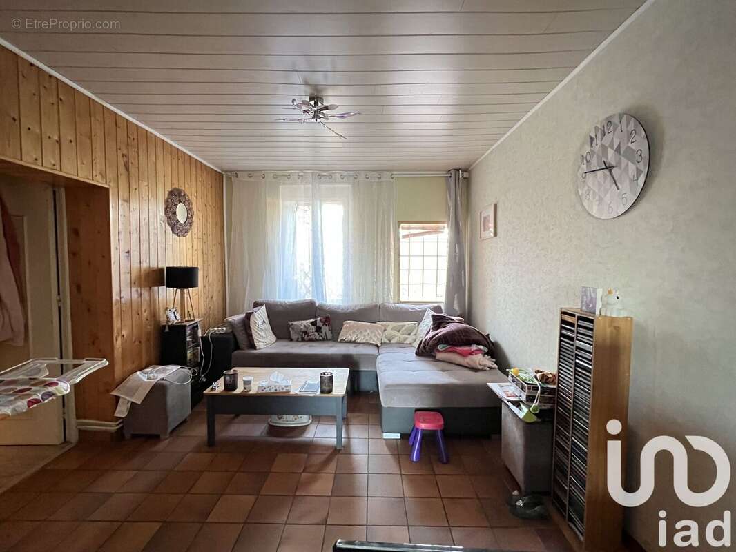 Photo 8 - Appartement à CREUZIER-LE-VIEUX