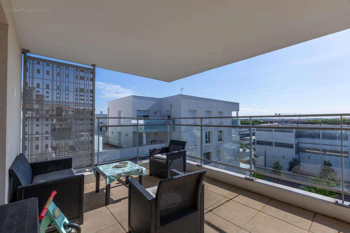 Appartement à VAULX-EN-VELIN