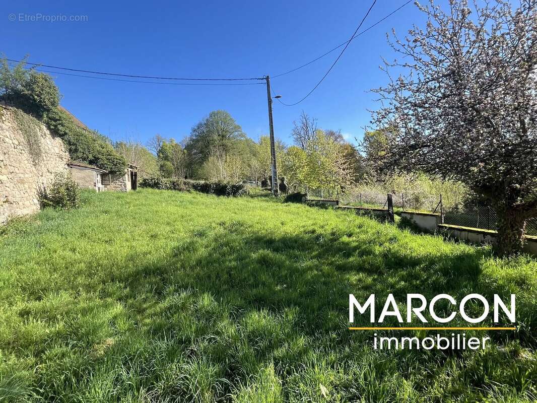 Vente maison secteur crocq - proche commerces - photo 2