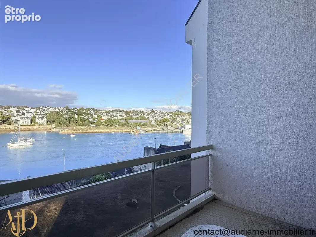 Grand duplex de 106 m2 avec ascenseur - très belle vue sur le port - à 200m du centre-ville et de la plage - photo 4