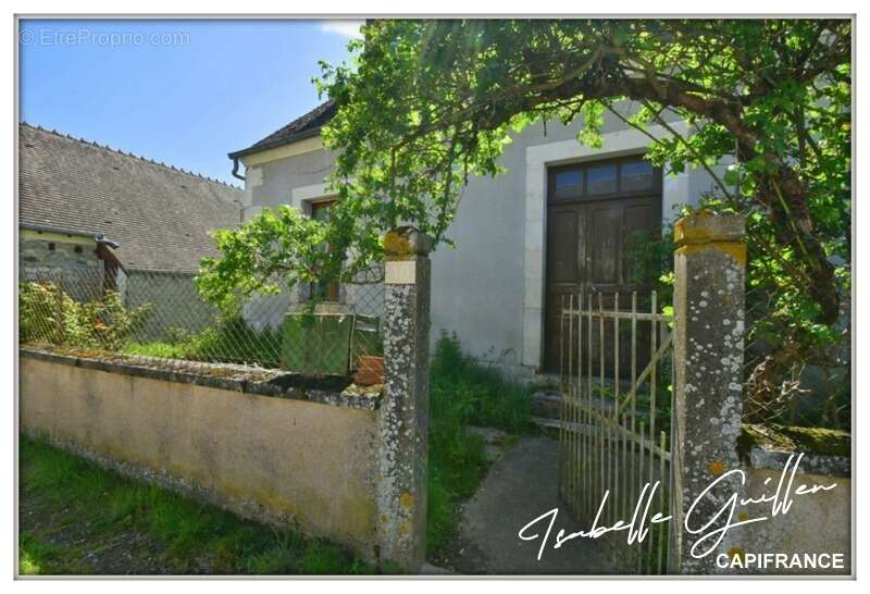 Maison à vendre 4 pièces TOUCHAY (18) - photo 4