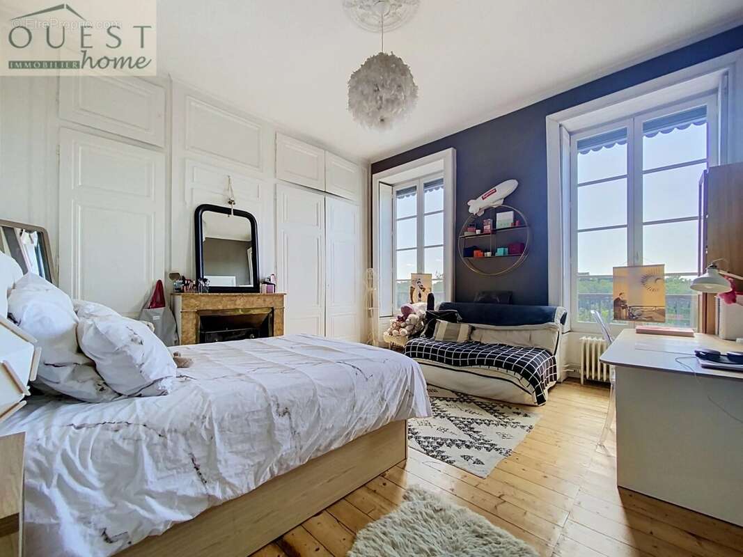 Appartement à CALUIRE-ET-CUIRE