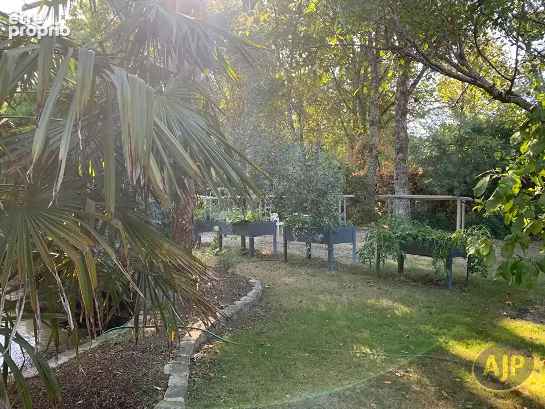 VERTOU, propriété 7 pièces sur 1413 m² de terrain - photo 8