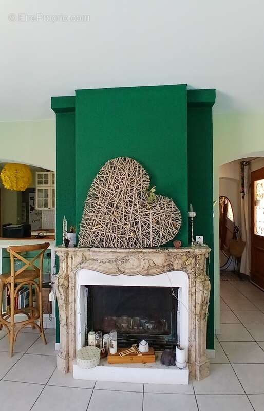 Agréable villa avec 4 chambres et 3 salles et piscine chauffée. - photo 13