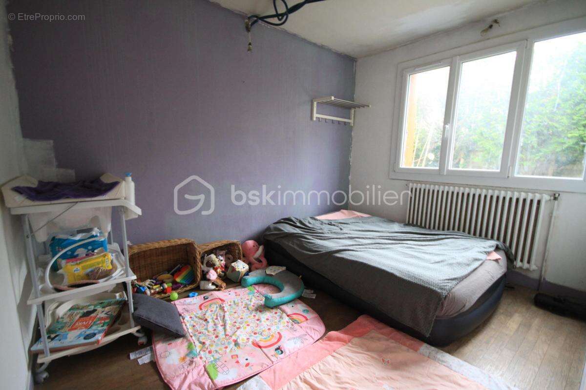 Maison familiale sur sous-sol total - Travaux à prévoir - photo 6