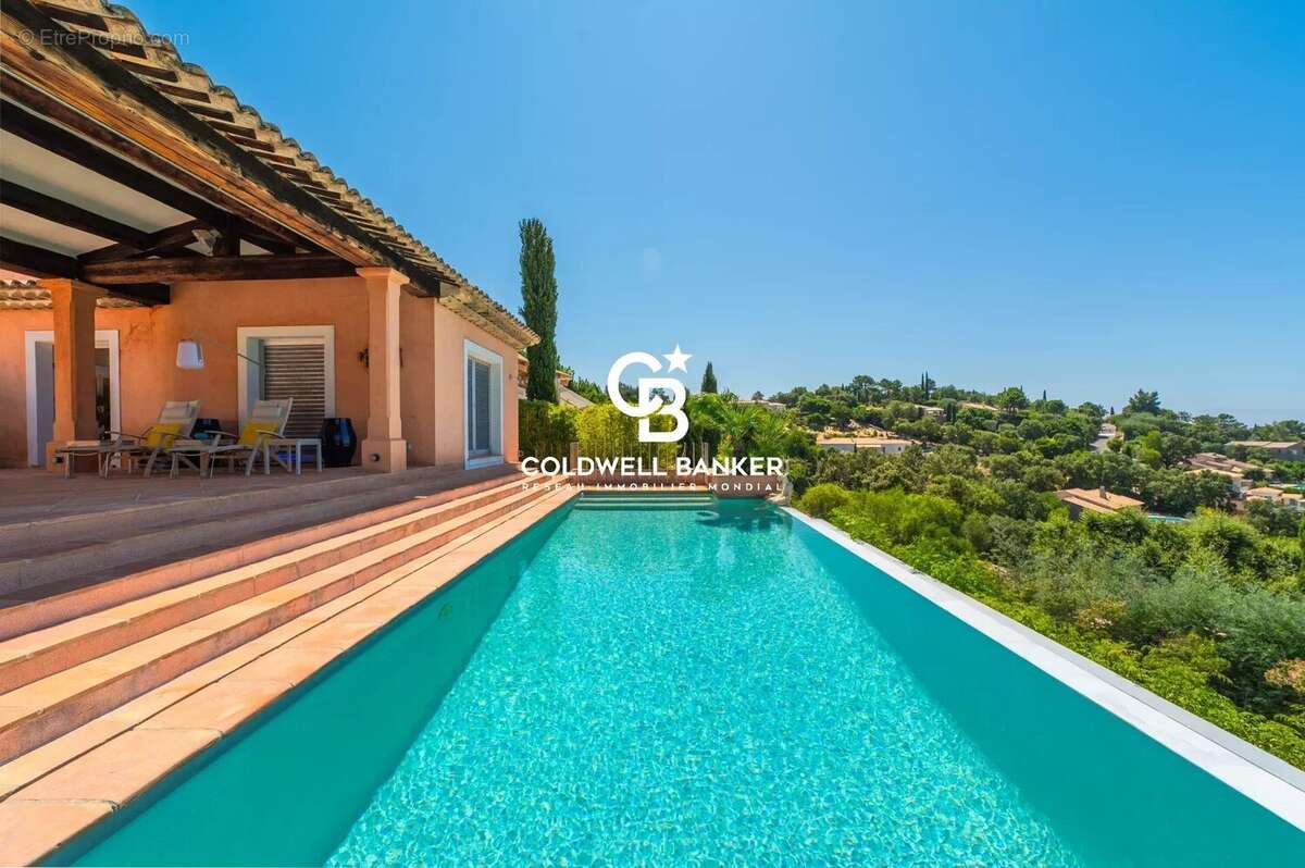 Une signature architecturale d'exception, entre élégance intemporelle et art de vivre - photo 2