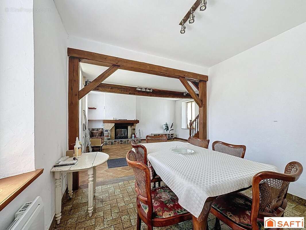 Photo 4 - Maison à SAVIGNY-SUR-CLAIRIS