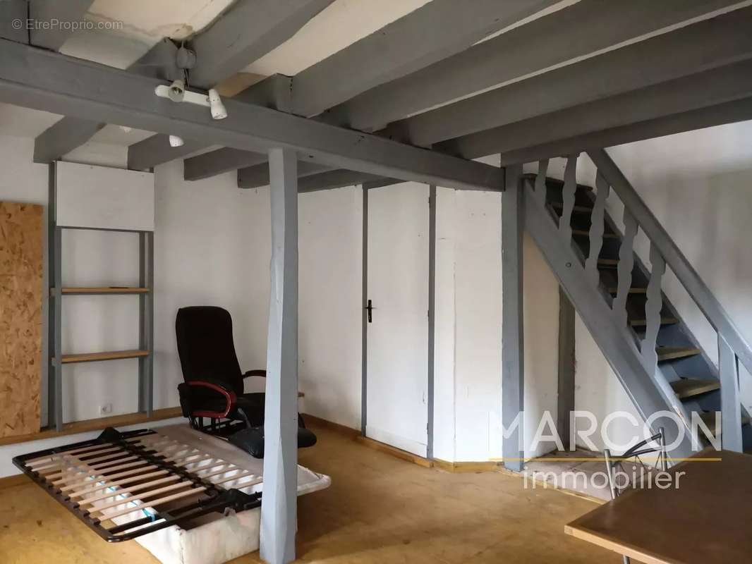 Maison à LA VILLENEUVE