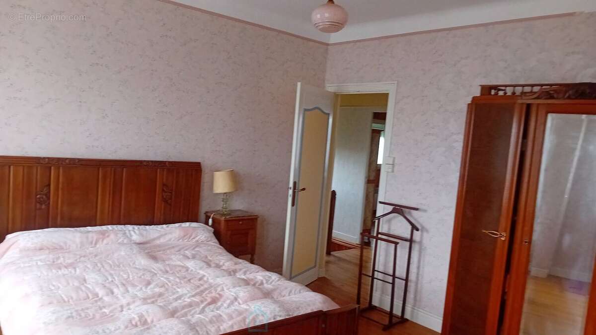 Maison 6 pièces avec grand terrain et dépendances - photo 15