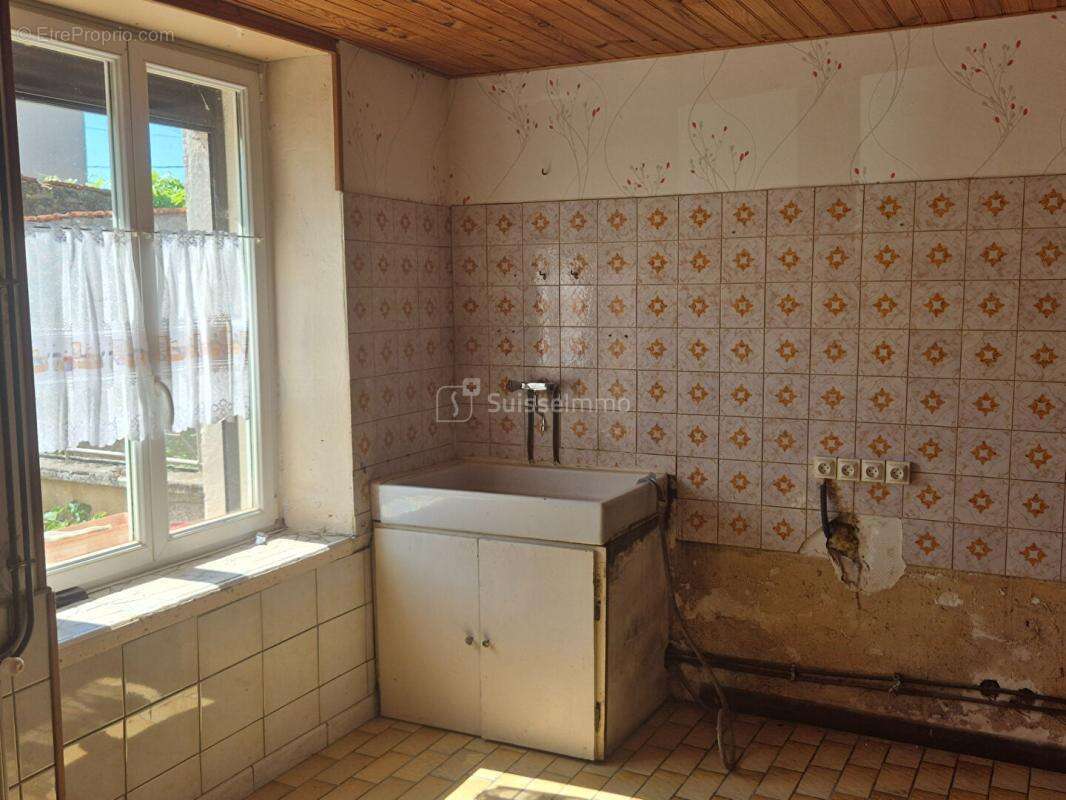 Maison de village T.5 143 m2 sur 350 m2 de Terrain - photo 2