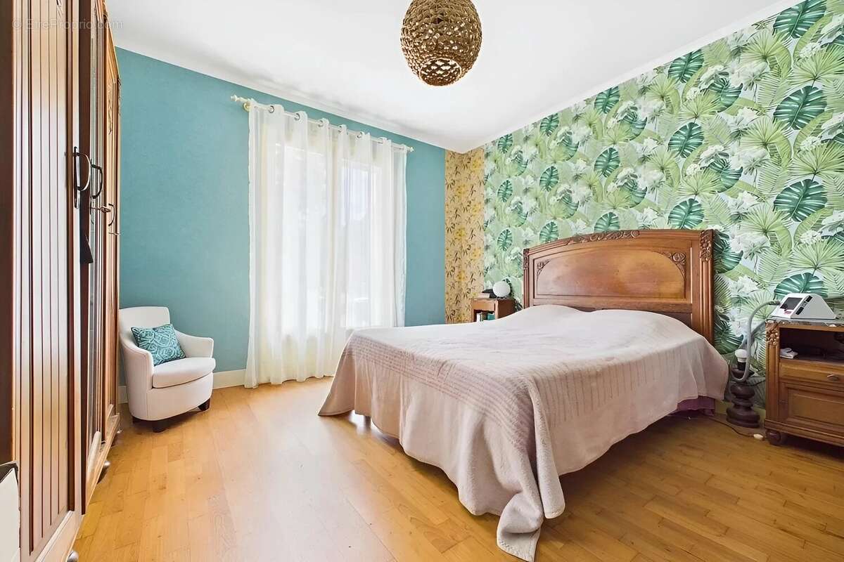 Maison familiale – 3 chambres – 5 307 m² de terrain avec piscine - photo 5