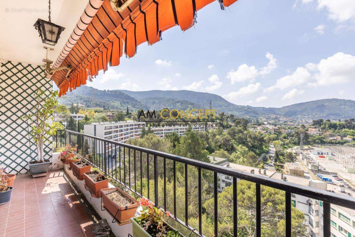 4 pièces lumineux avec balcon, vue dégagée et parking - La - photo 21