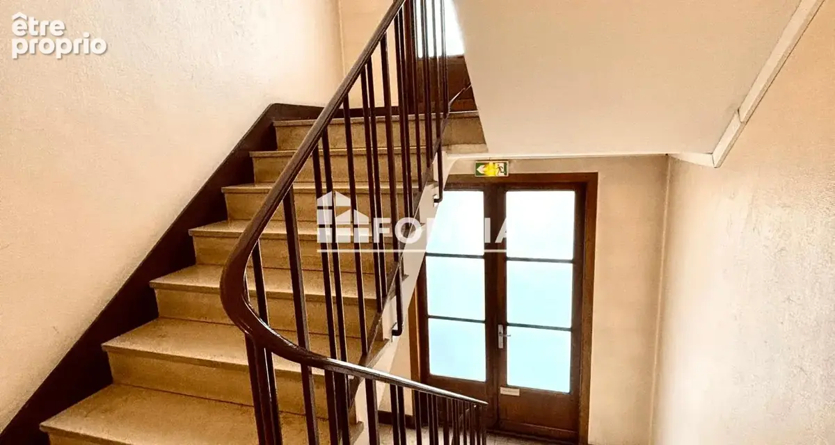 Porte didot 2 pieces 48,5m2 a rafraichir au 3eme etage avec ascenseur - photo 3