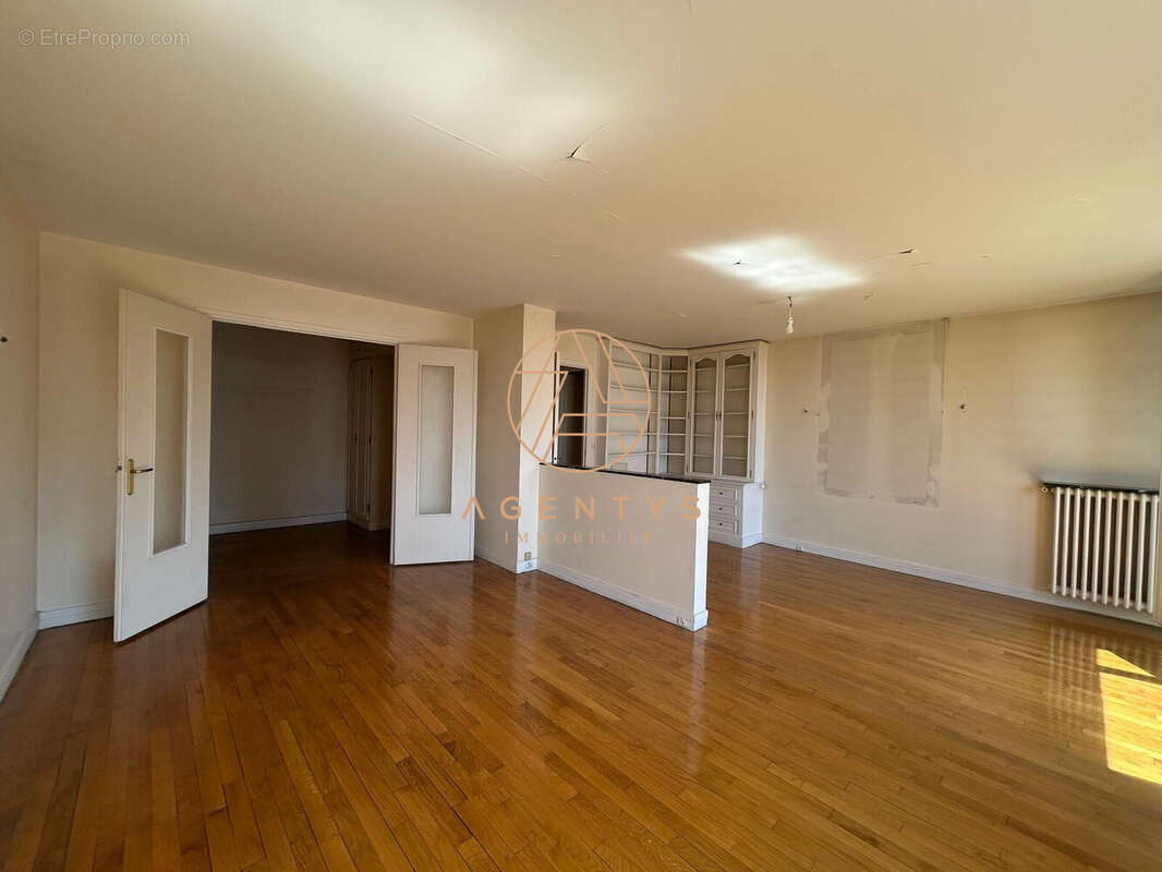 Appartement à NOGENT-SUR-MARNE