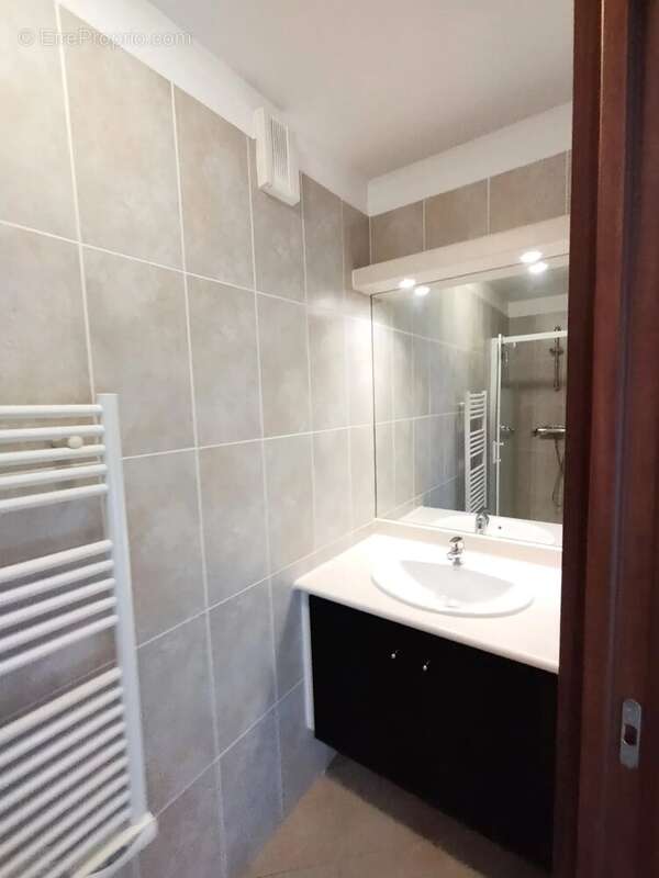 Beau f3 vue mer- centre st-aygulf + gge - photo 13