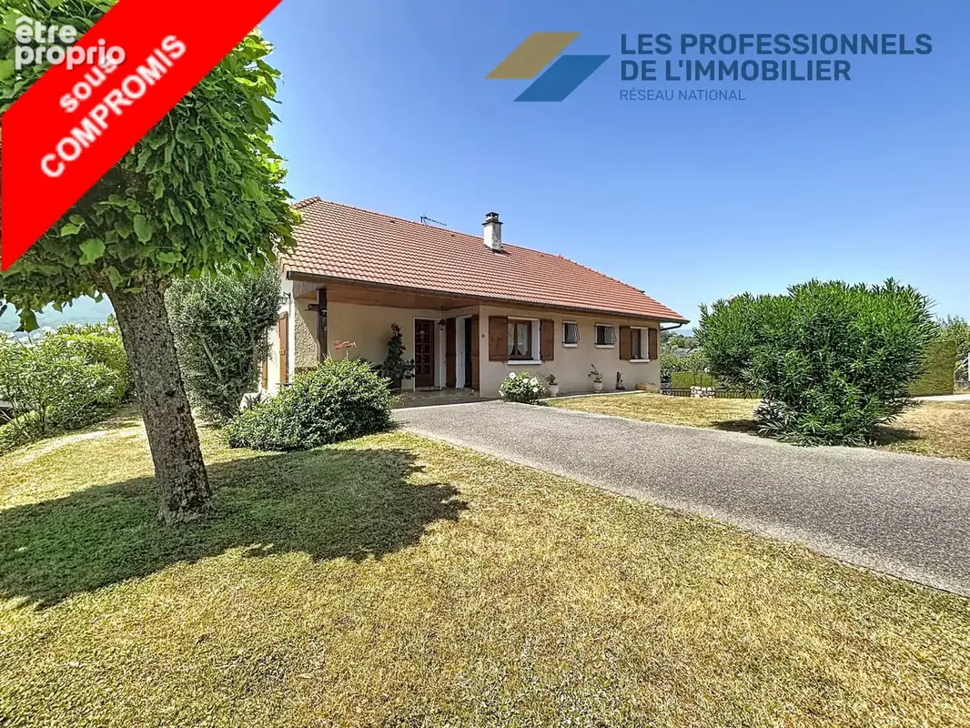 Photo Maison à Saint-Jeoire-Prieure au prix de 499 000€