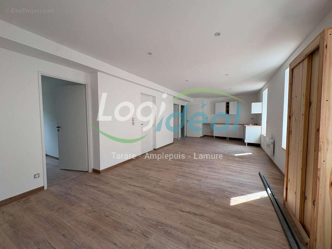 Appartement entièrement rénové avec goût - photo 6