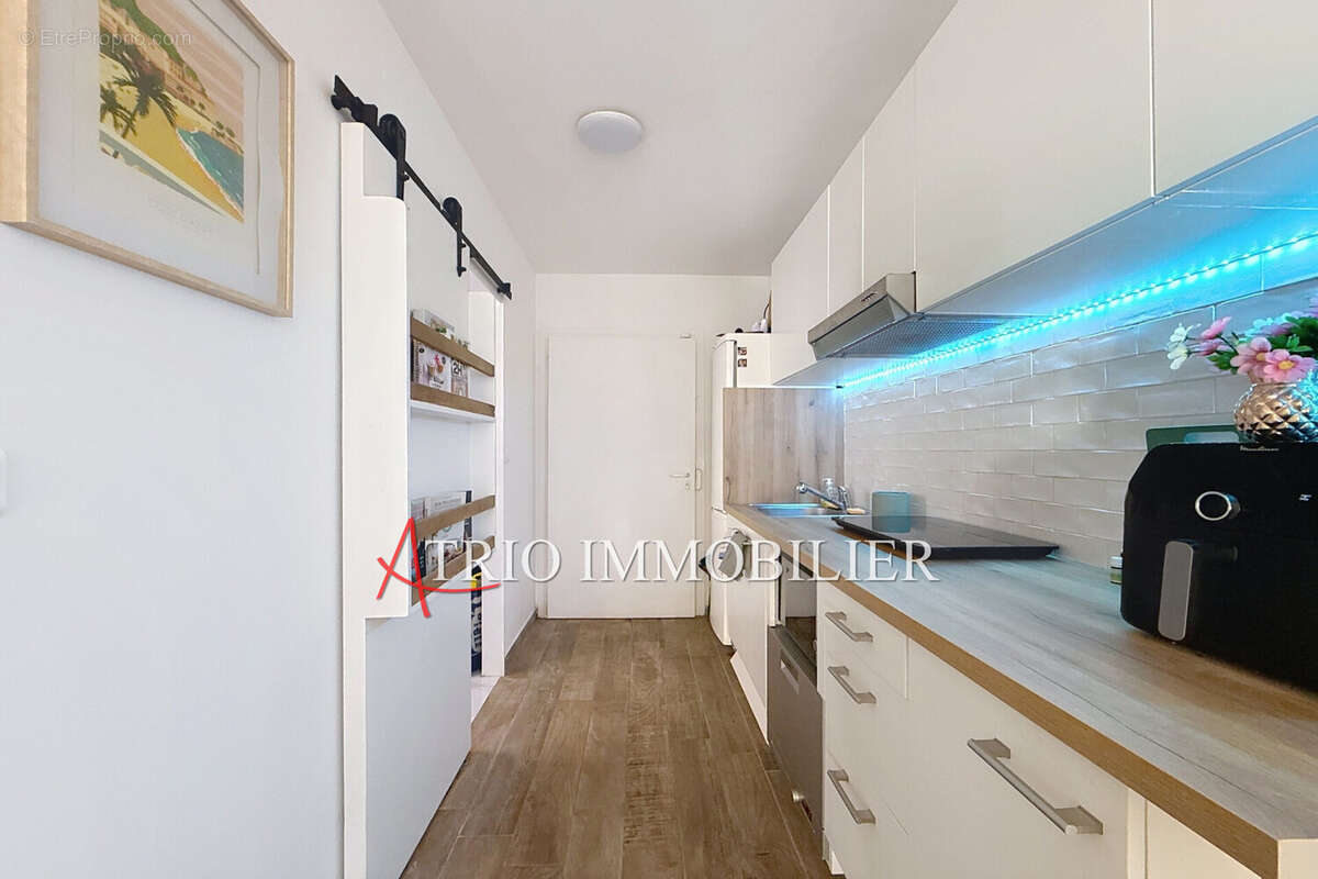 Appartement à VILLENEUVE-LOUBET