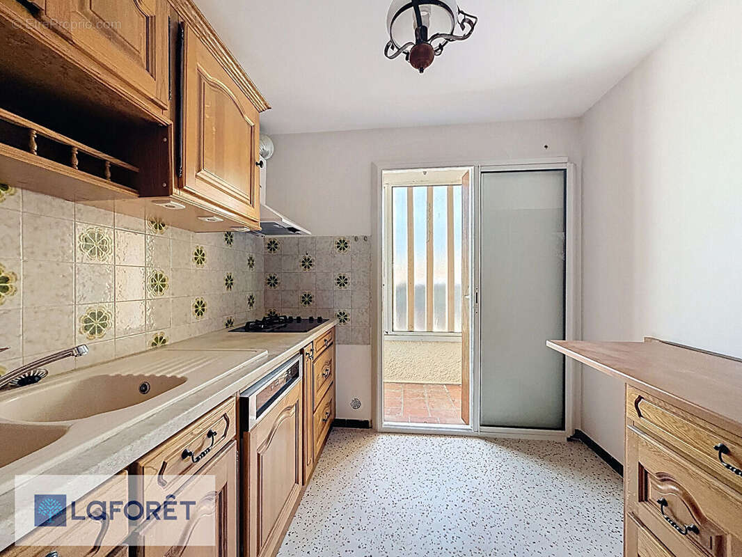 Appartement à SIX-FOURS-LES-PLAGES