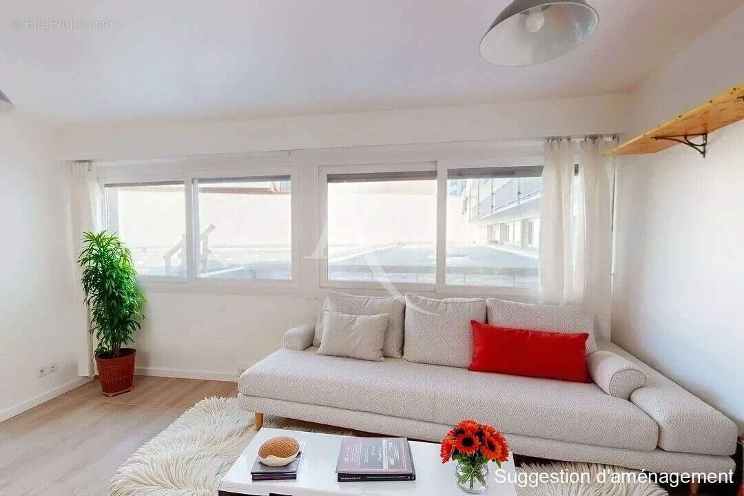Appartement à PARIS-10E