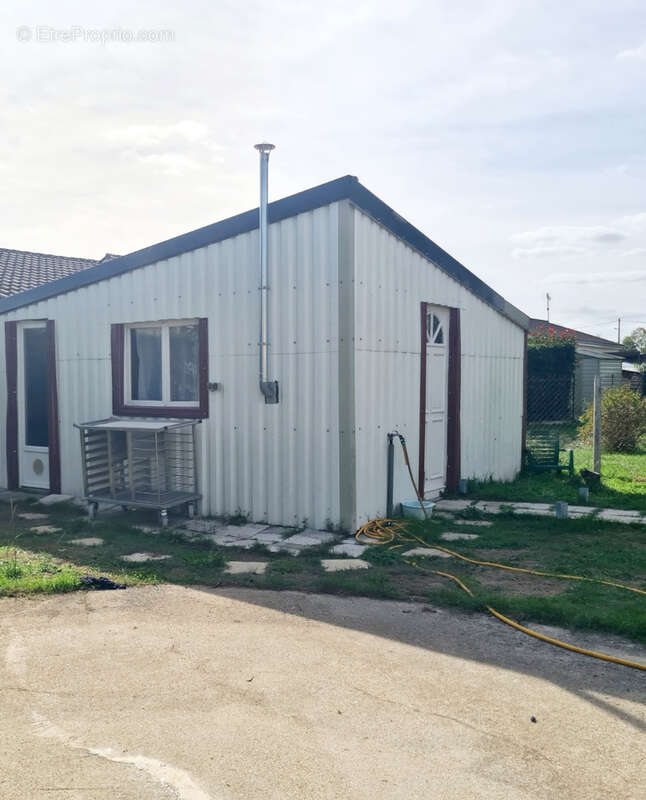 Maison à SAINT-SEURIN-SUR-L&#039;ISLE