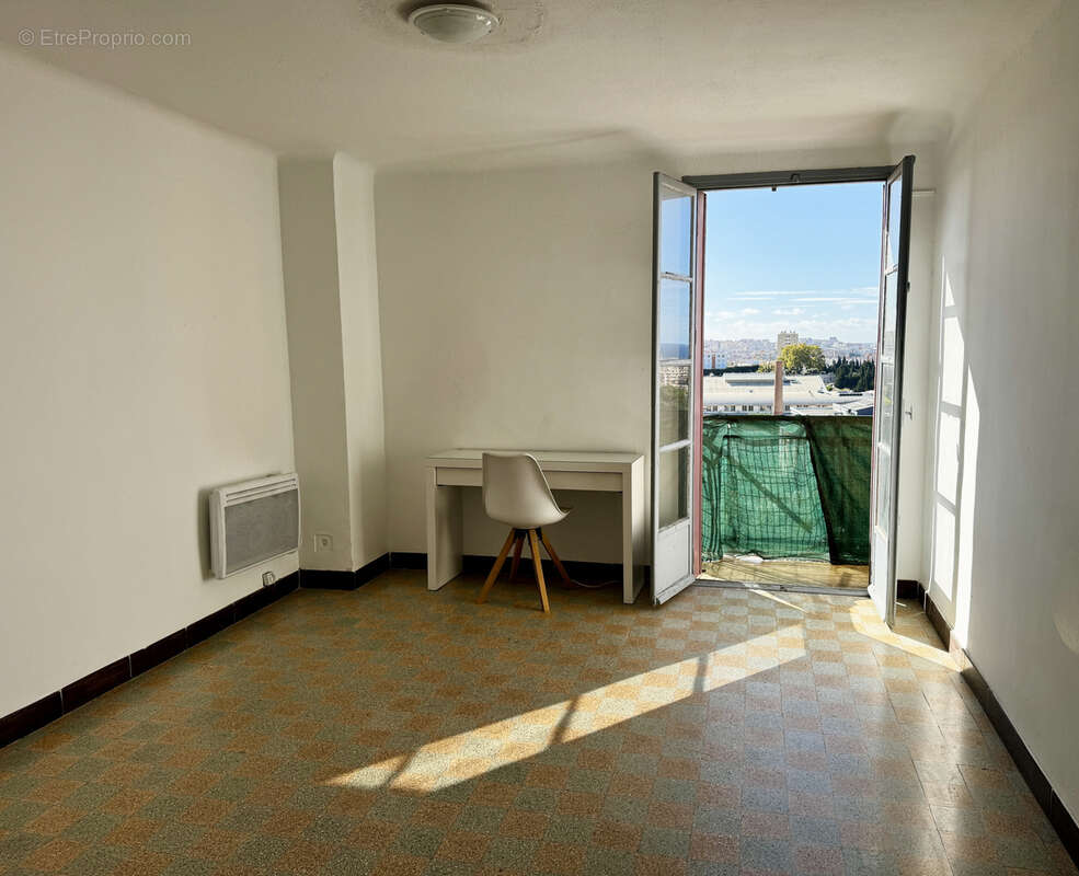 Appartement à MARSEILLE-14E