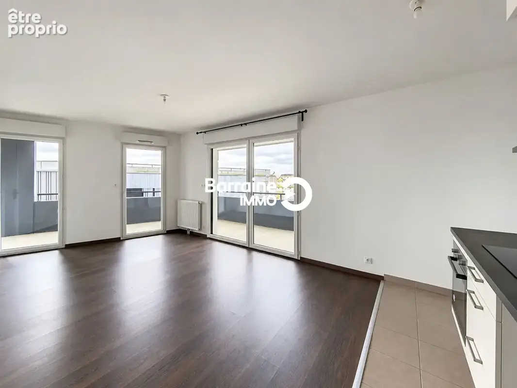 Exclusivité a vendre brest capucins appartement t2 41,33 m² balcon 24 m² parking privé cave - photo 5
