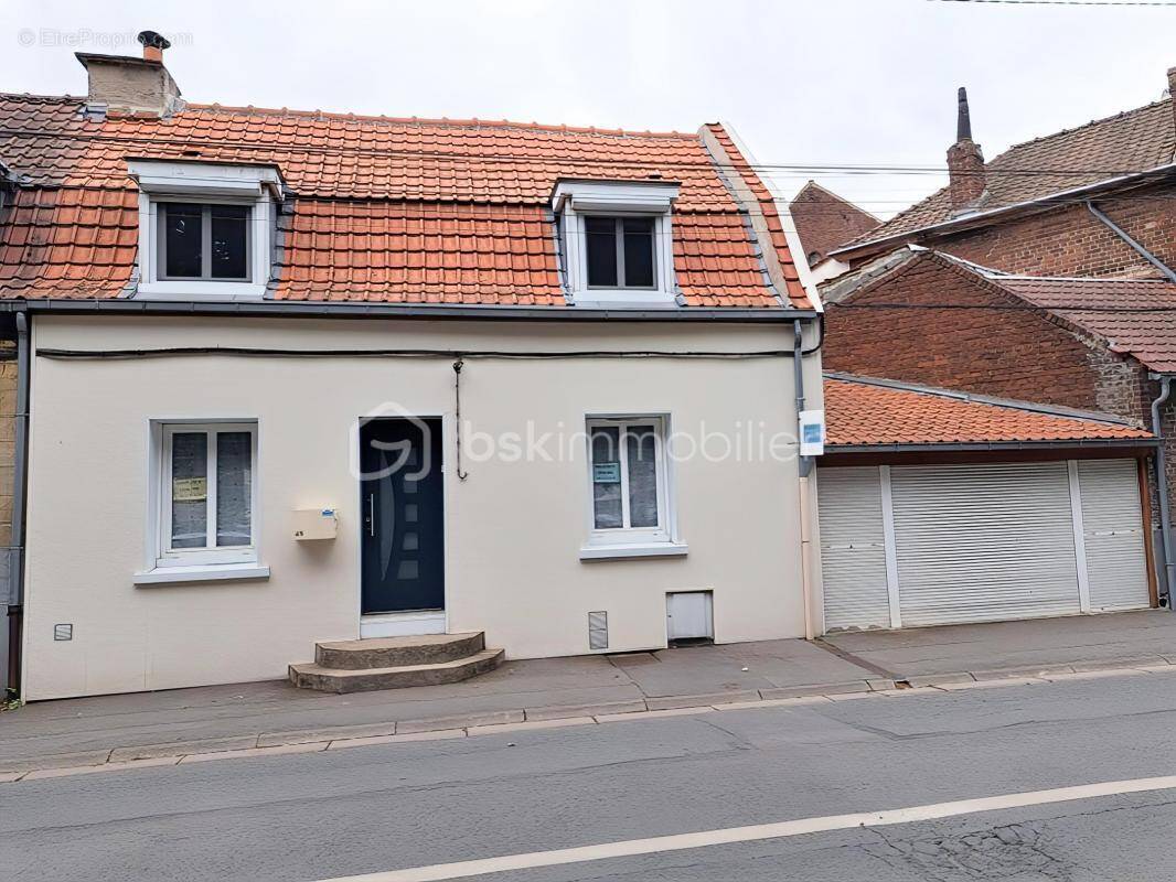 Maison à WATTIGNIES