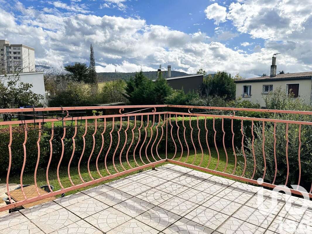 Photo 7 - Maison à ECHIROLLES